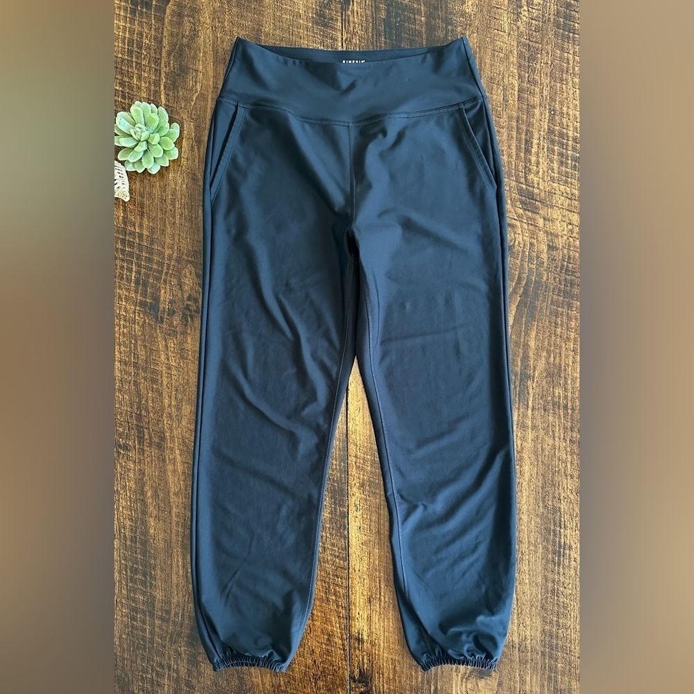 KINESIS | Elastic Cinched Cuff High Rise Ankle Joggers, Black